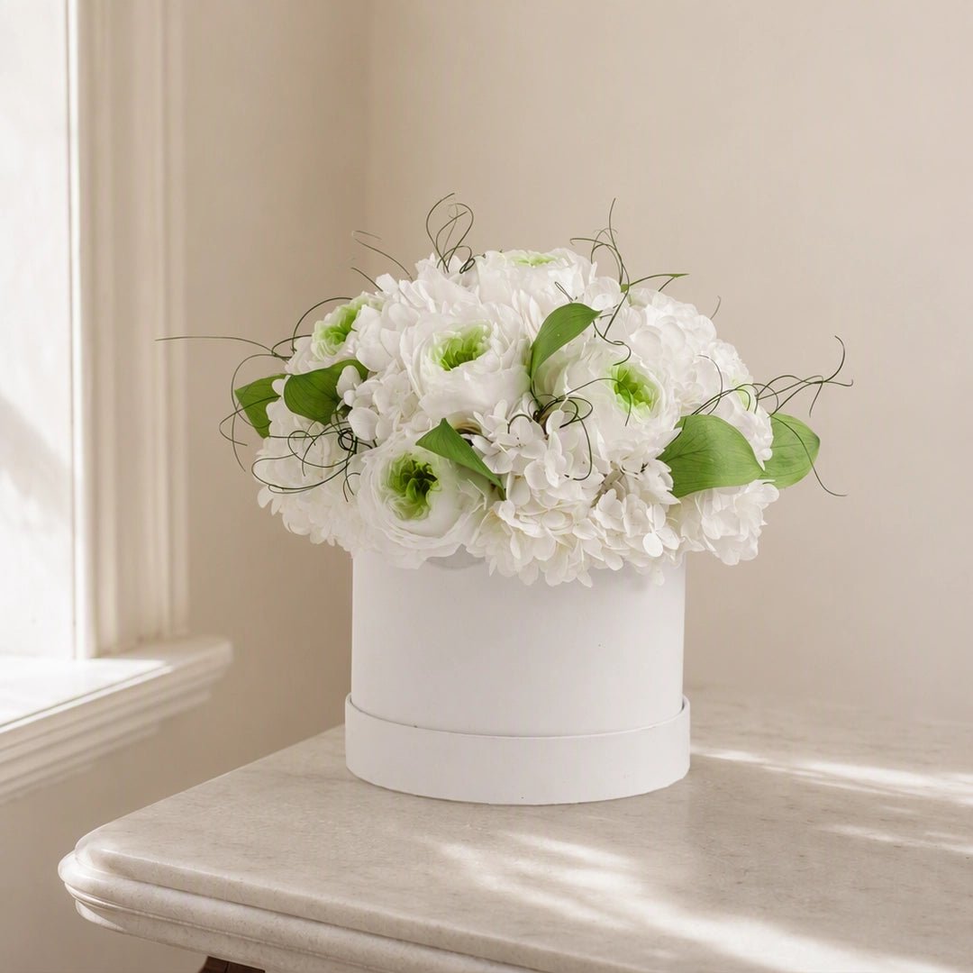 Soft Garden Preserved Flower Hat Box - Alzethyn