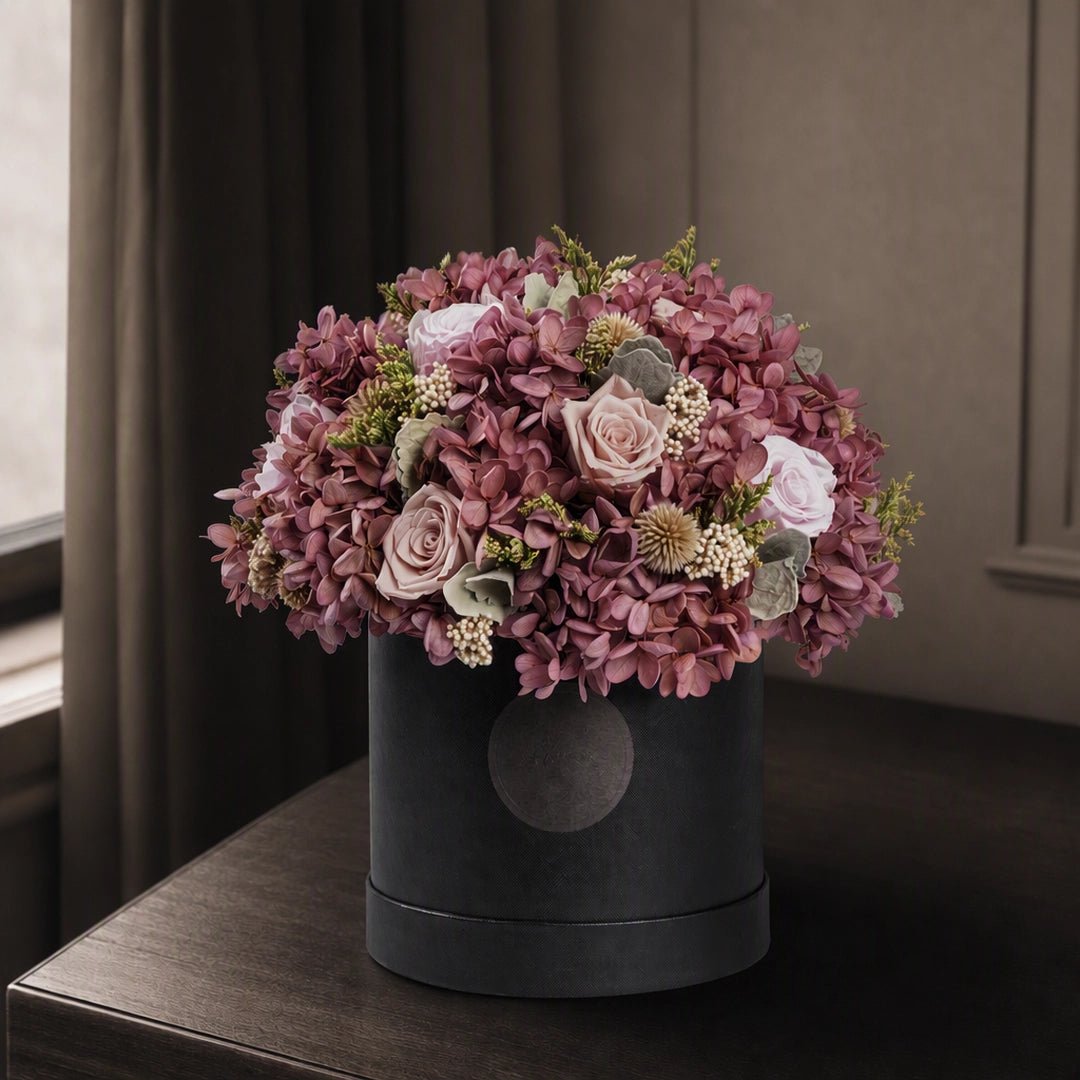 The Quiet Depth of Love Preserved Flower Hat Box - Alzethyn
