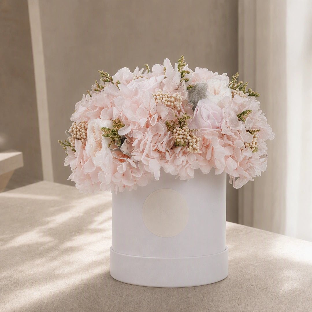 Blush of My Heart Preserved Flower Hat Box - Alzethyn